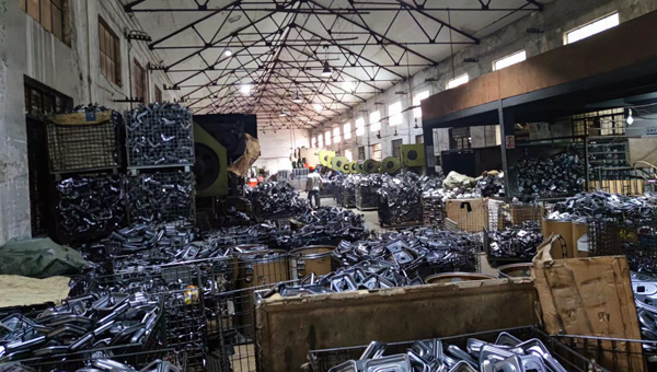 1656576899451712.jpg 01.jpg